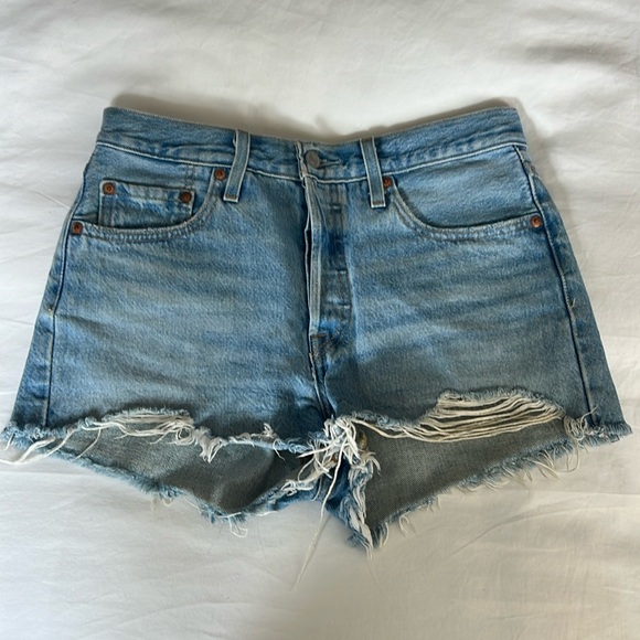 LEVIS 501 SHORTS - Picture 2 of 5
